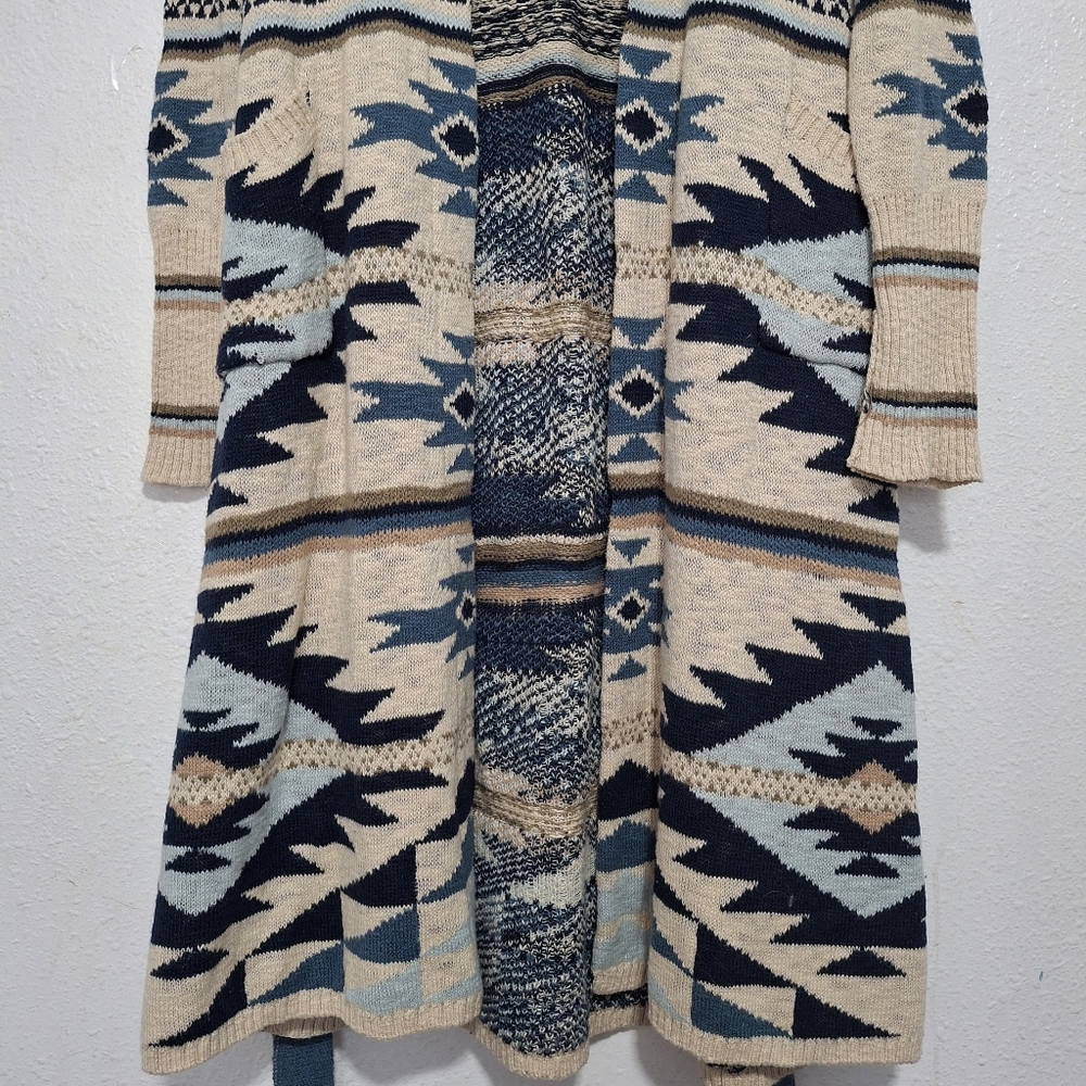 Faherty Cream and Navy Aztec Shawl-Collar Cardigan - Picture 9 of 16